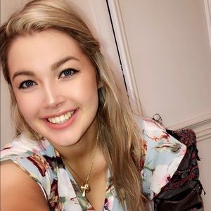 Meet your Posher, Anne-marie